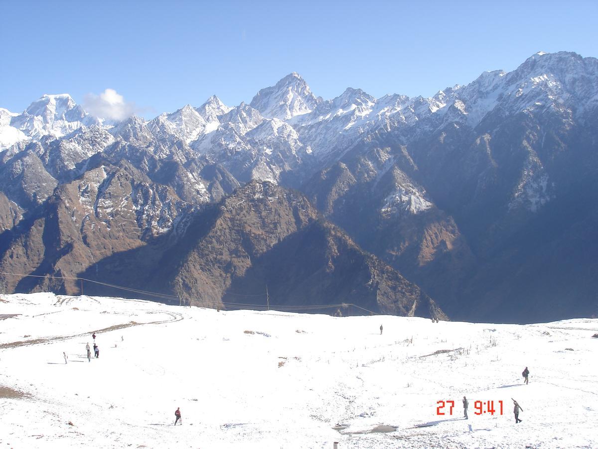 Clifftop Club Auli Joshīmath 외부 사진