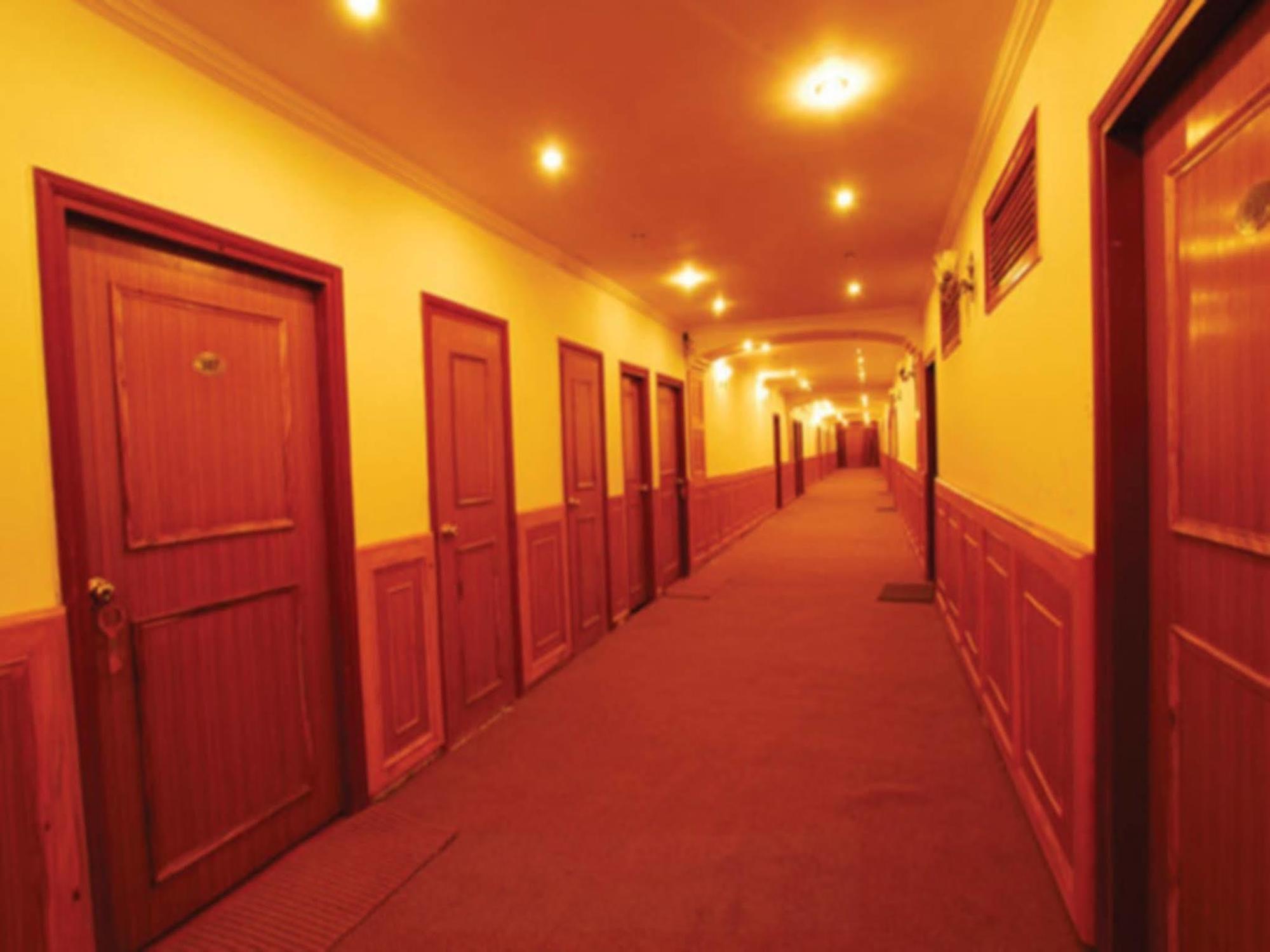 Clifftop Club Auli Joshīmath 외부 사진